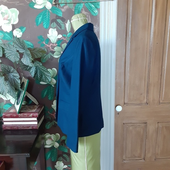 DRESSBARN Navy Button Closure Blazer - Picture 3 of 9